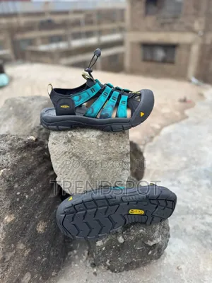 Keen Size 40-45 at 3500