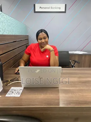 Economics Graduate With Banking Experience.
