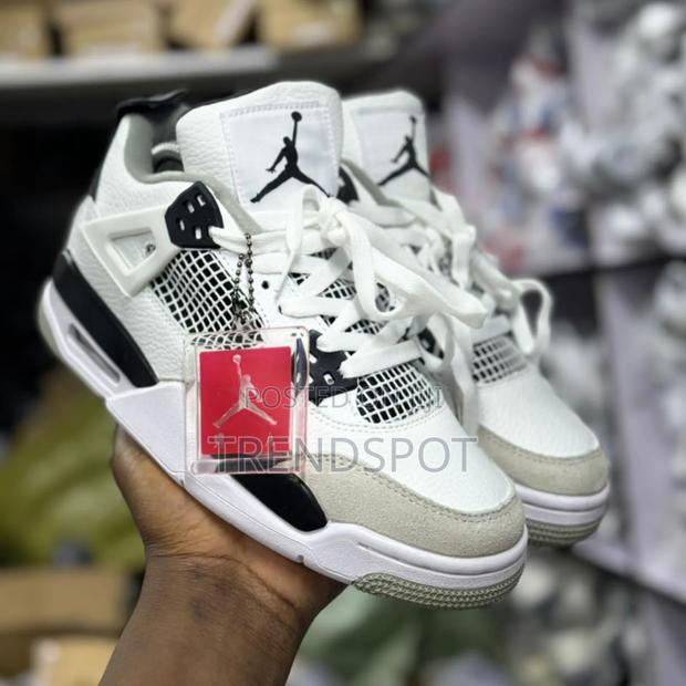 Jordan 4 Military Size 38_45 - main view