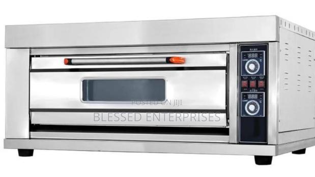 Quality Premier Commercial Oven With One Deck and Two Trays - main view