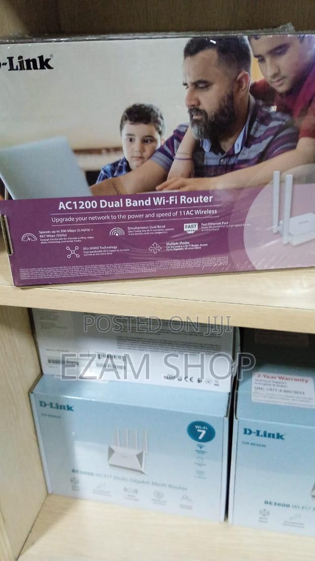 D-Link Dir812m Ac1200 Wi-Fi Router - thumbnail 4