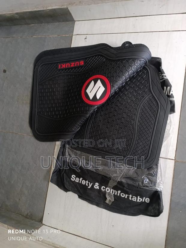 Suzuki Floor Mats 5pcs / Non-slip Rubber Mats