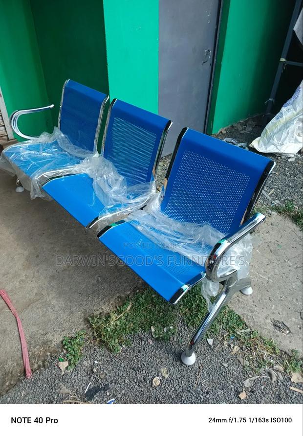 Waiting Office Chair - main view