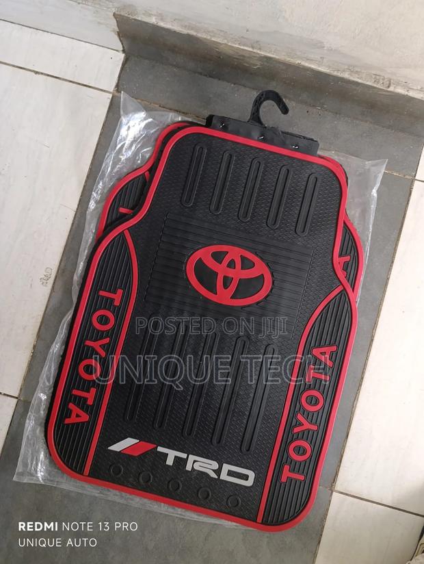 Toyota Black & Red Floor Mat / 5pcs Waterproof Set