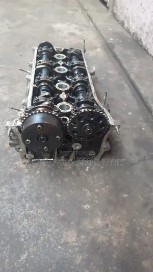 Toyota Ipsum 2az Cylinder Head