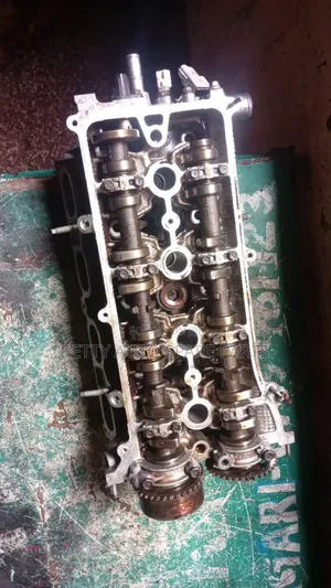 Toyota Ipsum 2az Cylinder Head