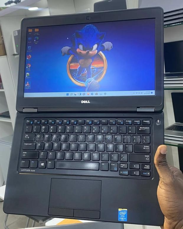 Laptop Dell Latitude 12 E5250 8GB Intel Core I5 SSD 256GB