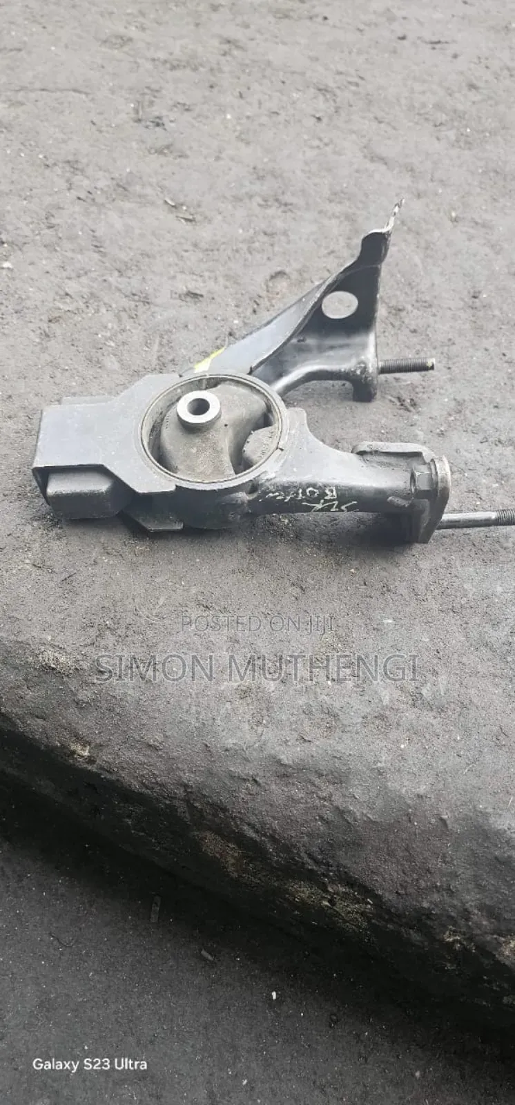 Noah/Voxy Rear Gearbox Mounting