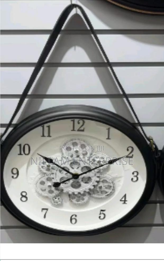 40cm Luxury Clock With Rotating Gears and Hanging Belt - thumbnail 2