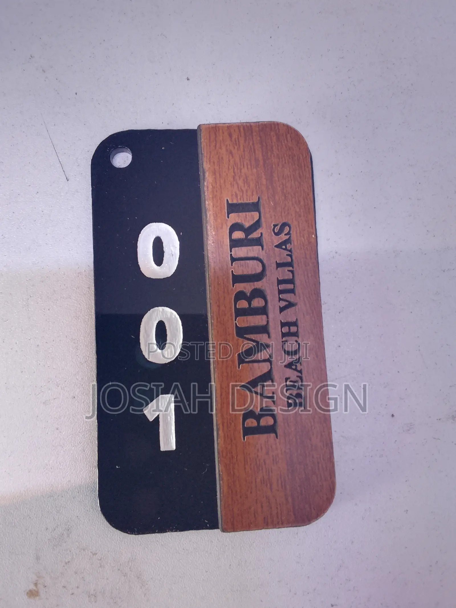 Keyholder Plastic and Wood