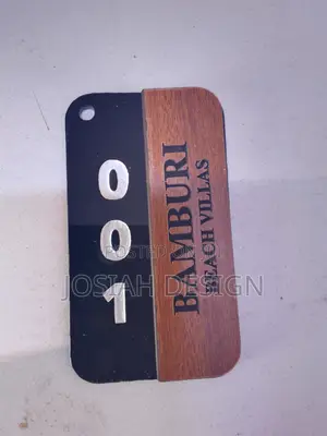Keyholder Plastic and Wood