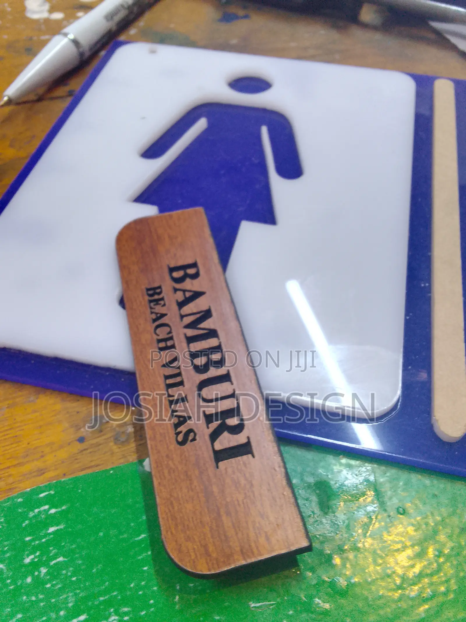 Keyholder Plastic and Wood
