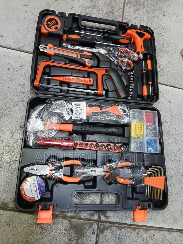 32 Pieces Toolset