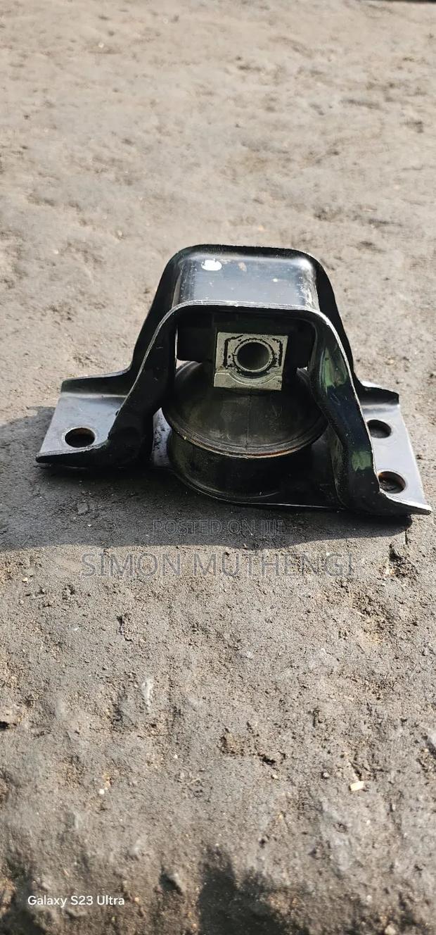 Tiida Engine Mountings