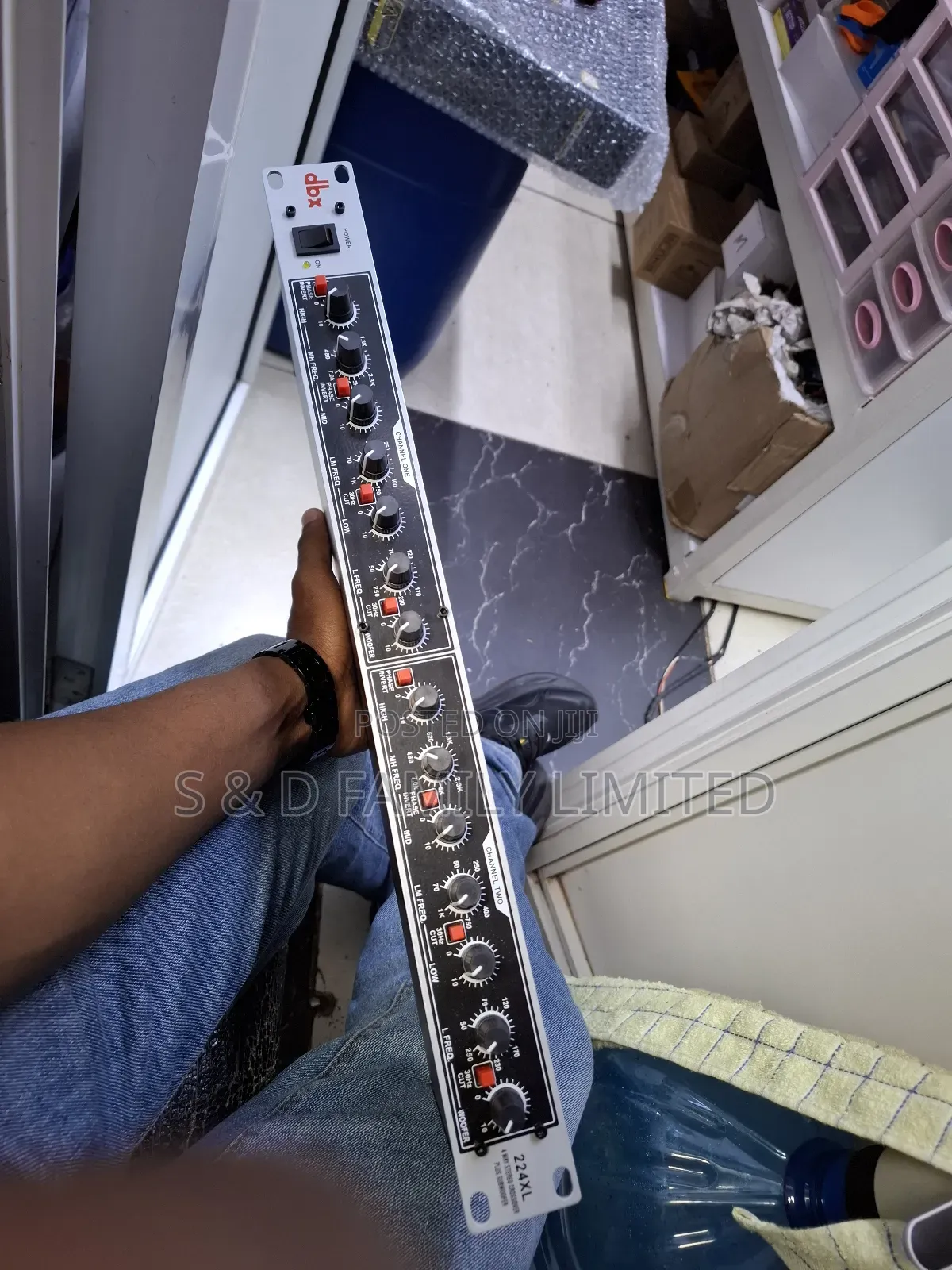 Dbx 224xl Crossover With Subwoofer