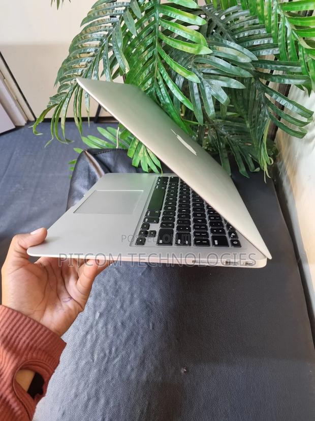 Laptop Apple MacBook Air 2017 8GB Intel Core I5 SSD 256GB - thumbnail 2
