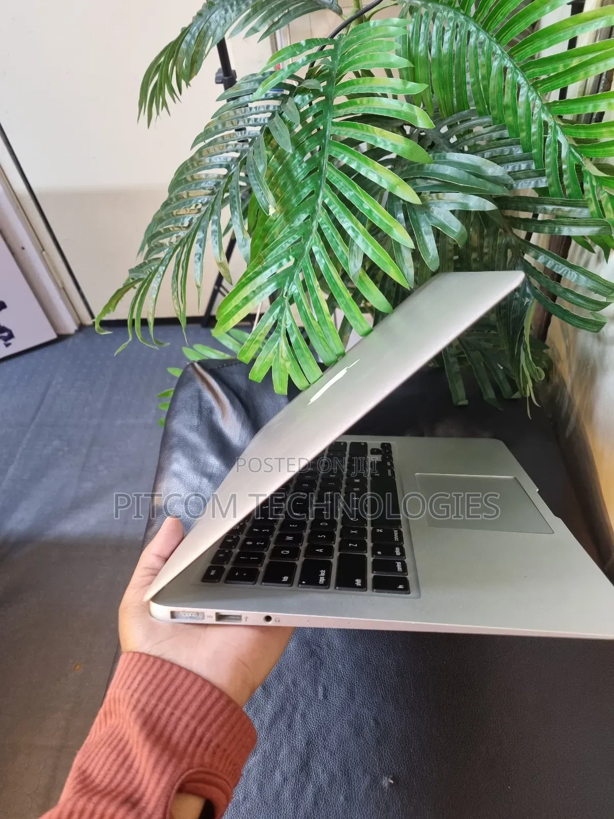 Laptop Apple MacBook Air 2017 8GB Intel Core I5 SSD 256GB