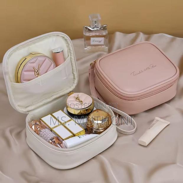 Cute Waterproof Mini Pads Pouch* - thumbnail 6