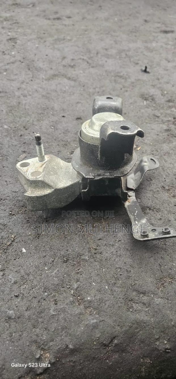 Mountings for Engine Axio on Sale