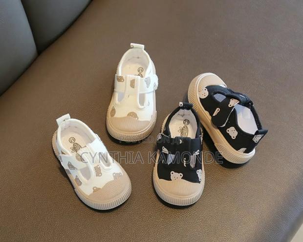 Shades: Cream , Black Kids Shoes
