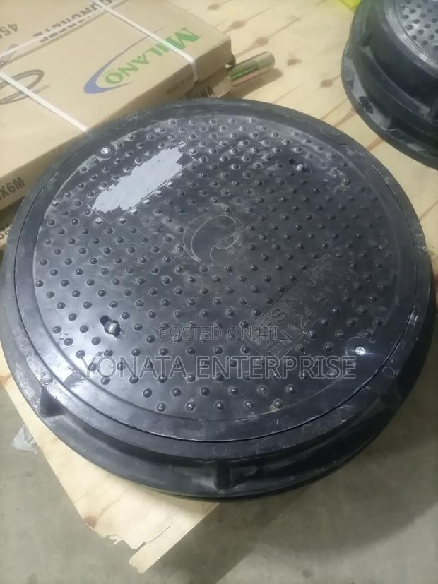 25t Circular Manhole Cover 600mm Diameter - main view