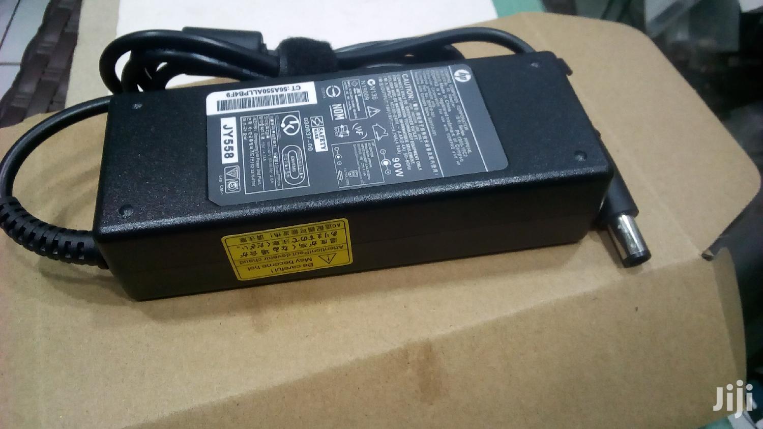 Hp Big Pin Chrgers 90w