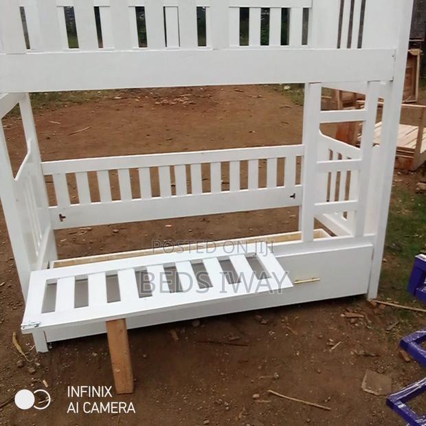 Double Deckers White - main view