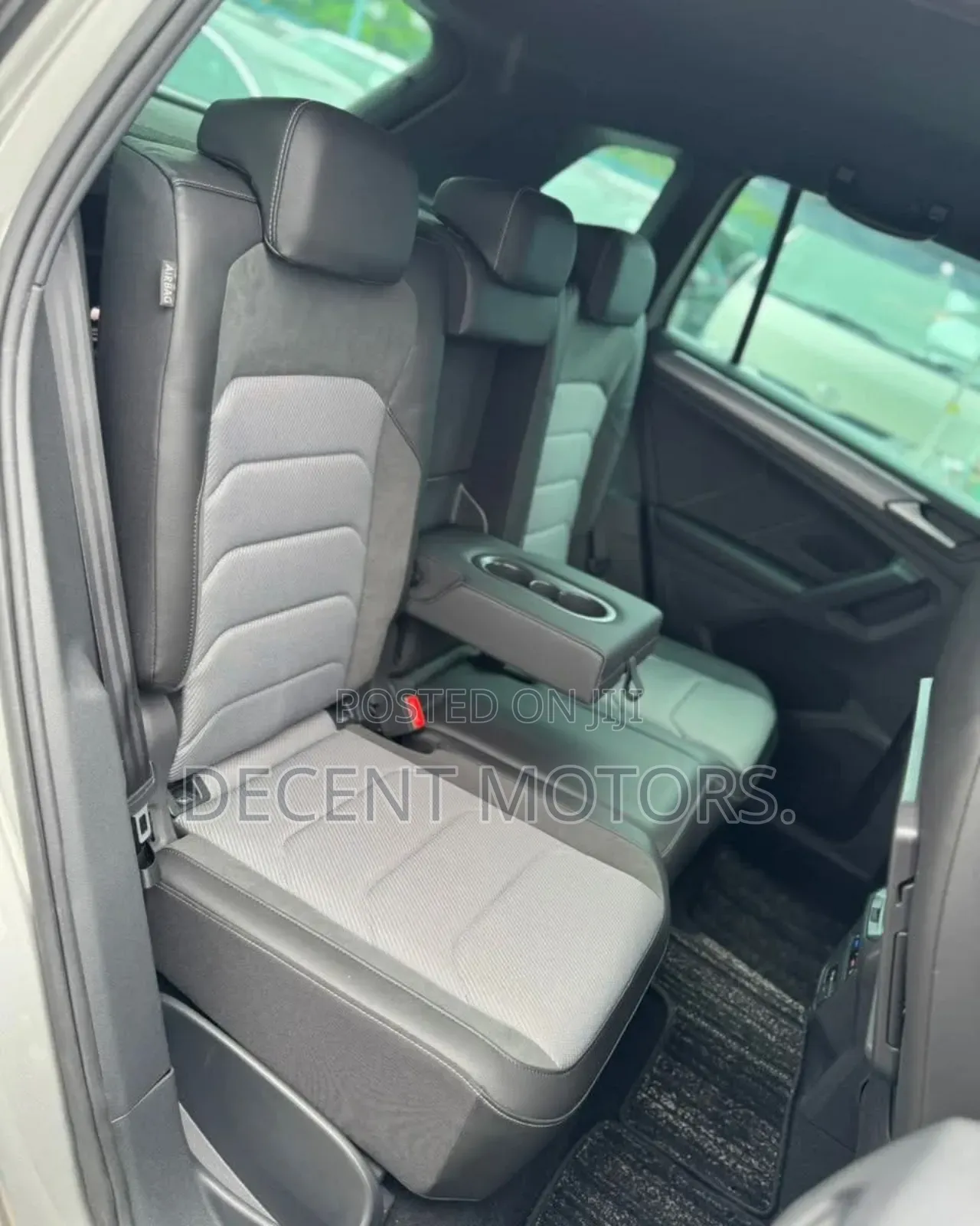 Volkswagen Tiguan 2.0T SEL R-Line FWD 2019 Silver