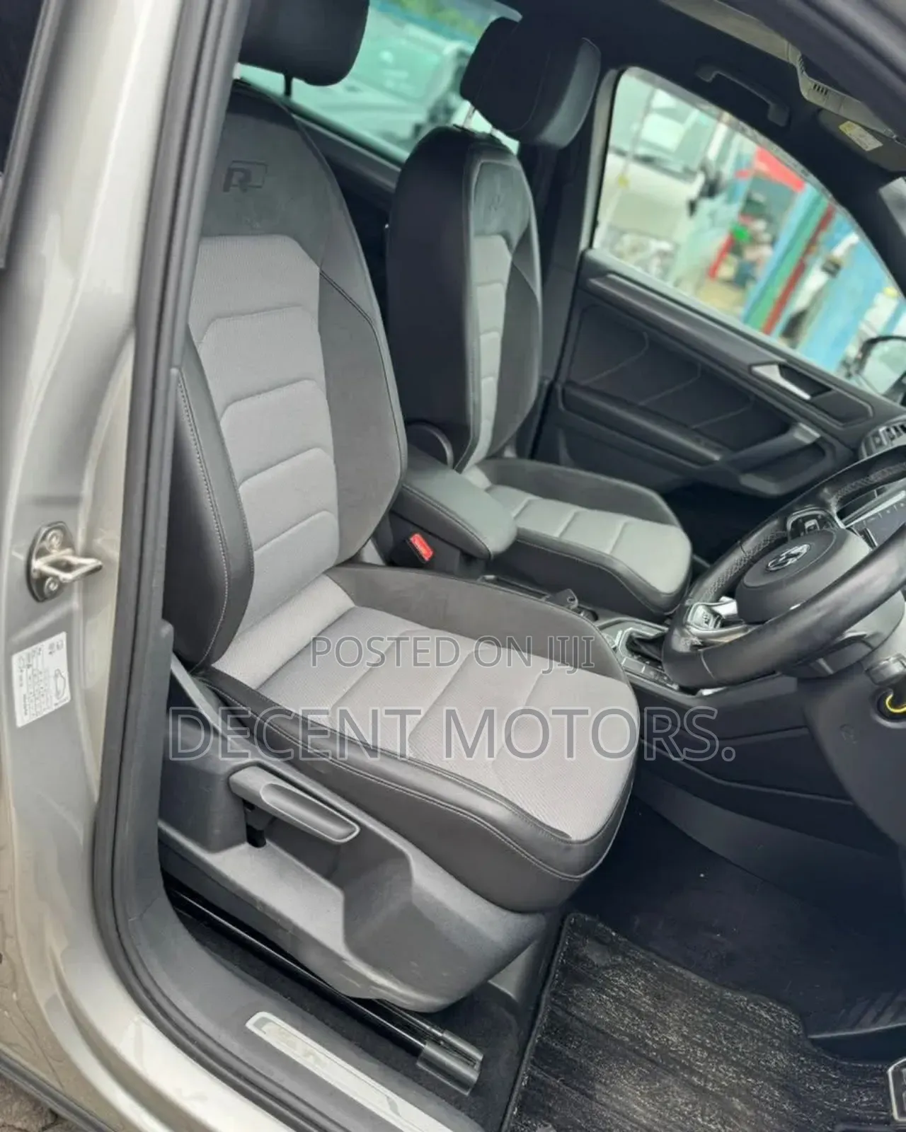 Volkswagen Tiguan 2.0T SEL R-Line FWD 2019 Silver
