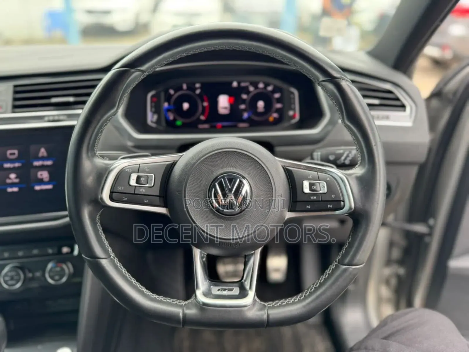Volkswagen Tiguan 2.0T SEL R-Line FWD 2019 Silver