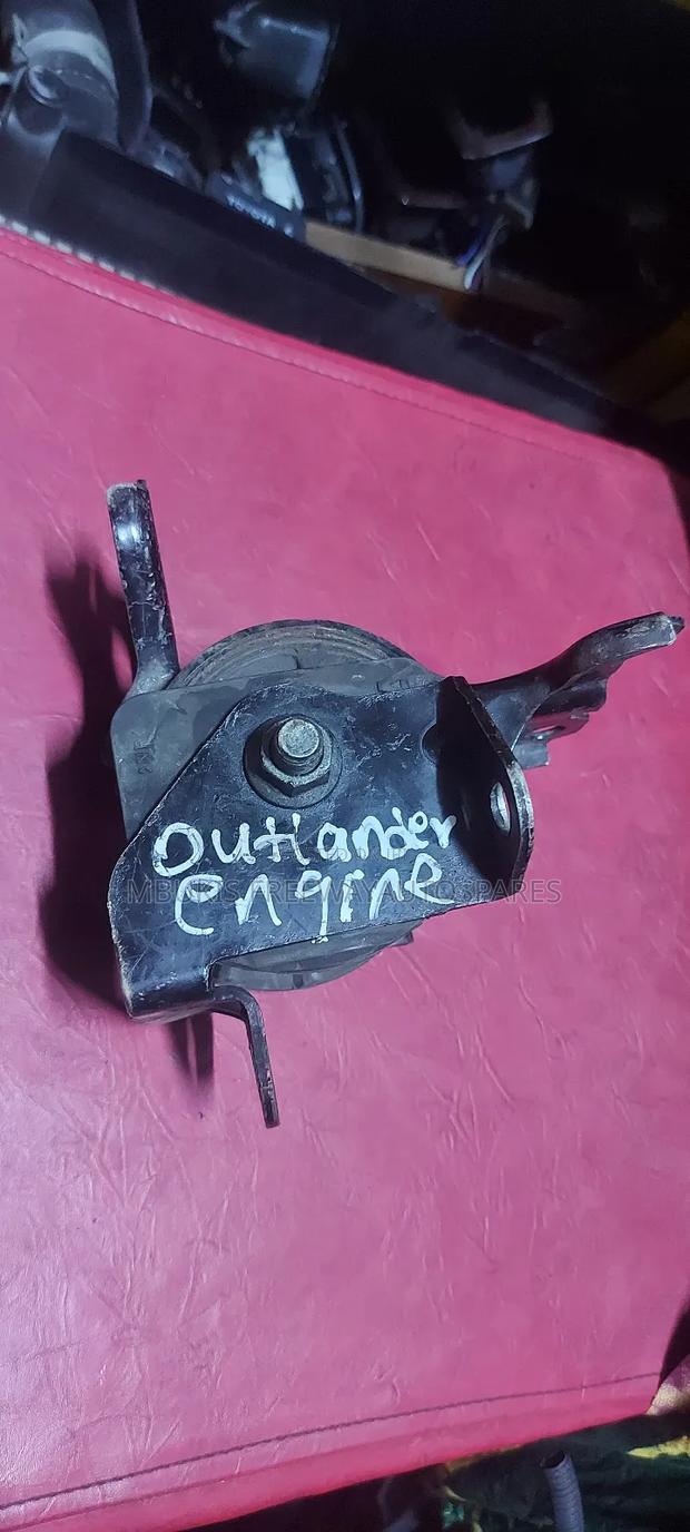 Engine Mounting Mitsubishi Outlander