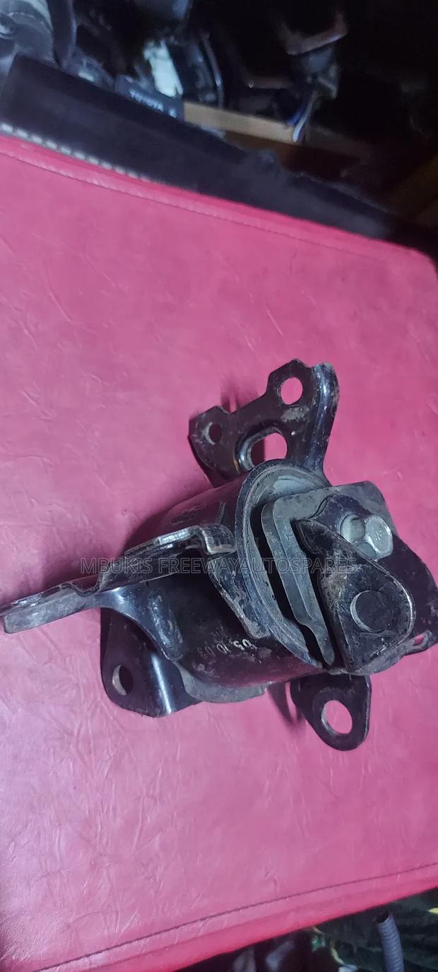 Engine Mounting Mitsubishi Outlander - thumbnail 3