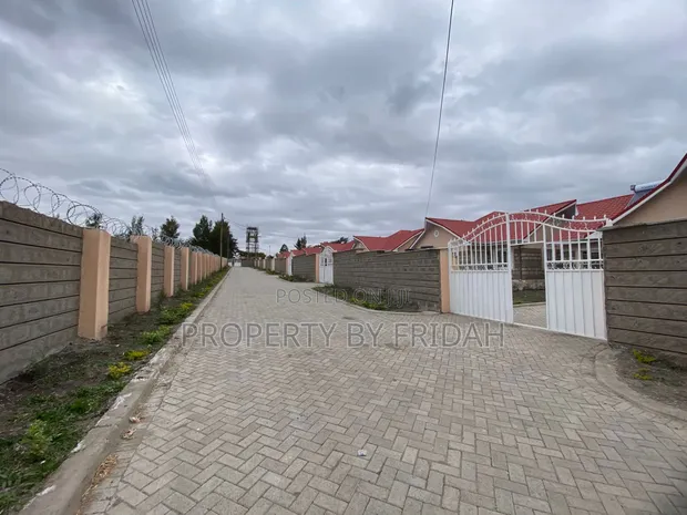 3bdrm Bungalow in Kitengela for sale