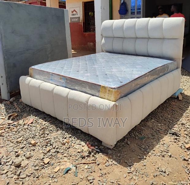 Bubble Bed Boom5x6 With Mattress