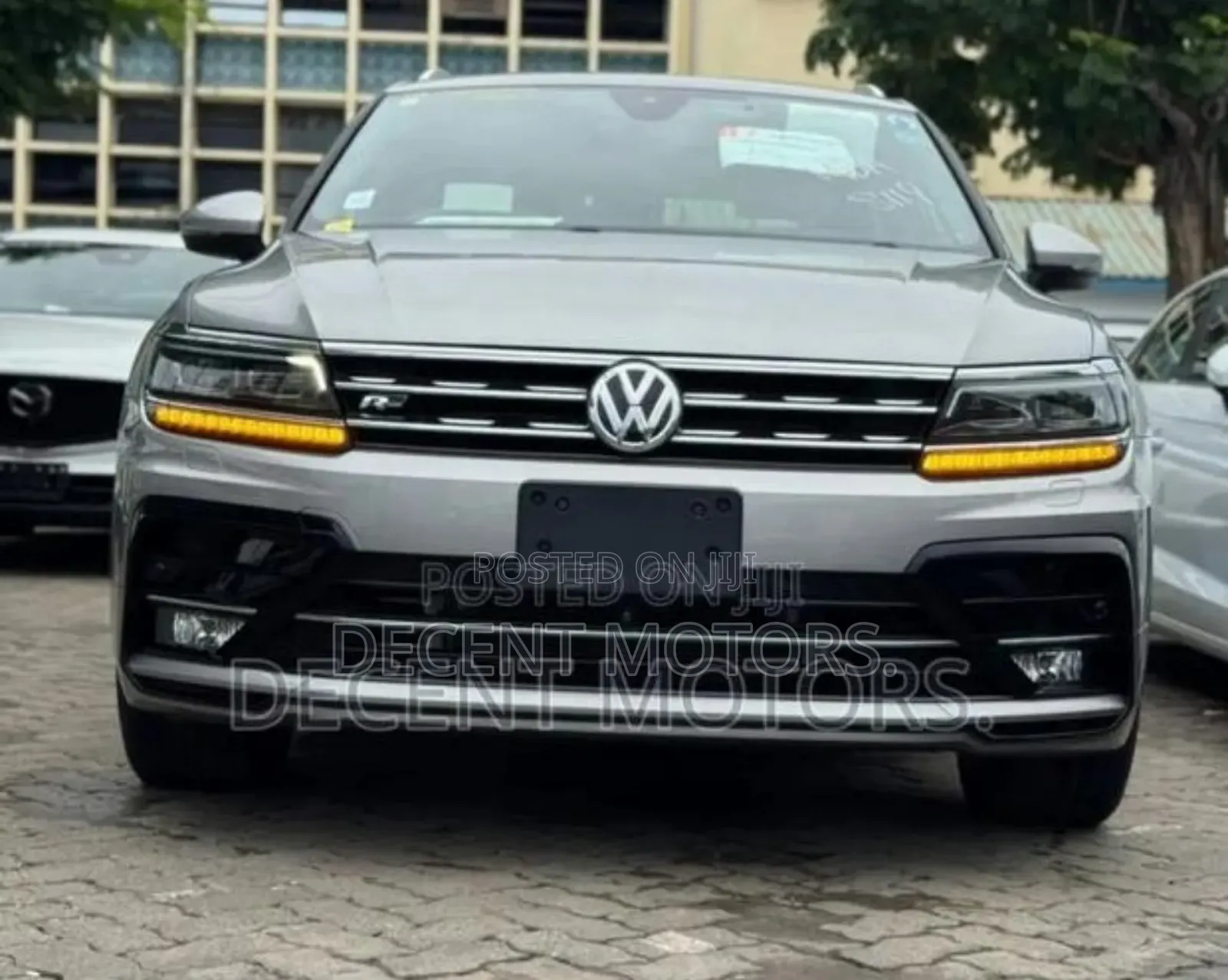 Volkswagen Tiguan 2.0T SEL R-Line FWD 2019 Silver
