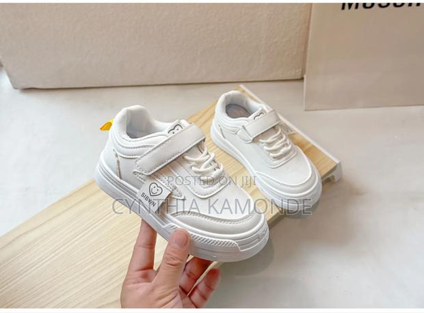 Size 26-36 Kids Shoes - thumbnail 3