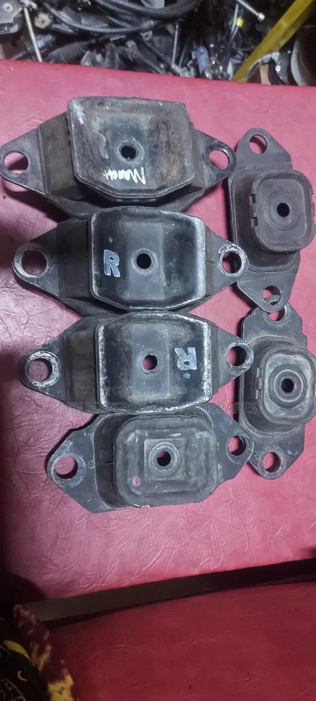 Gearbox Mounting Nissan March/Note