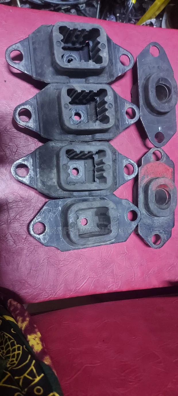 Gearbox Mounting Nissan March/Note - thumbnail 2