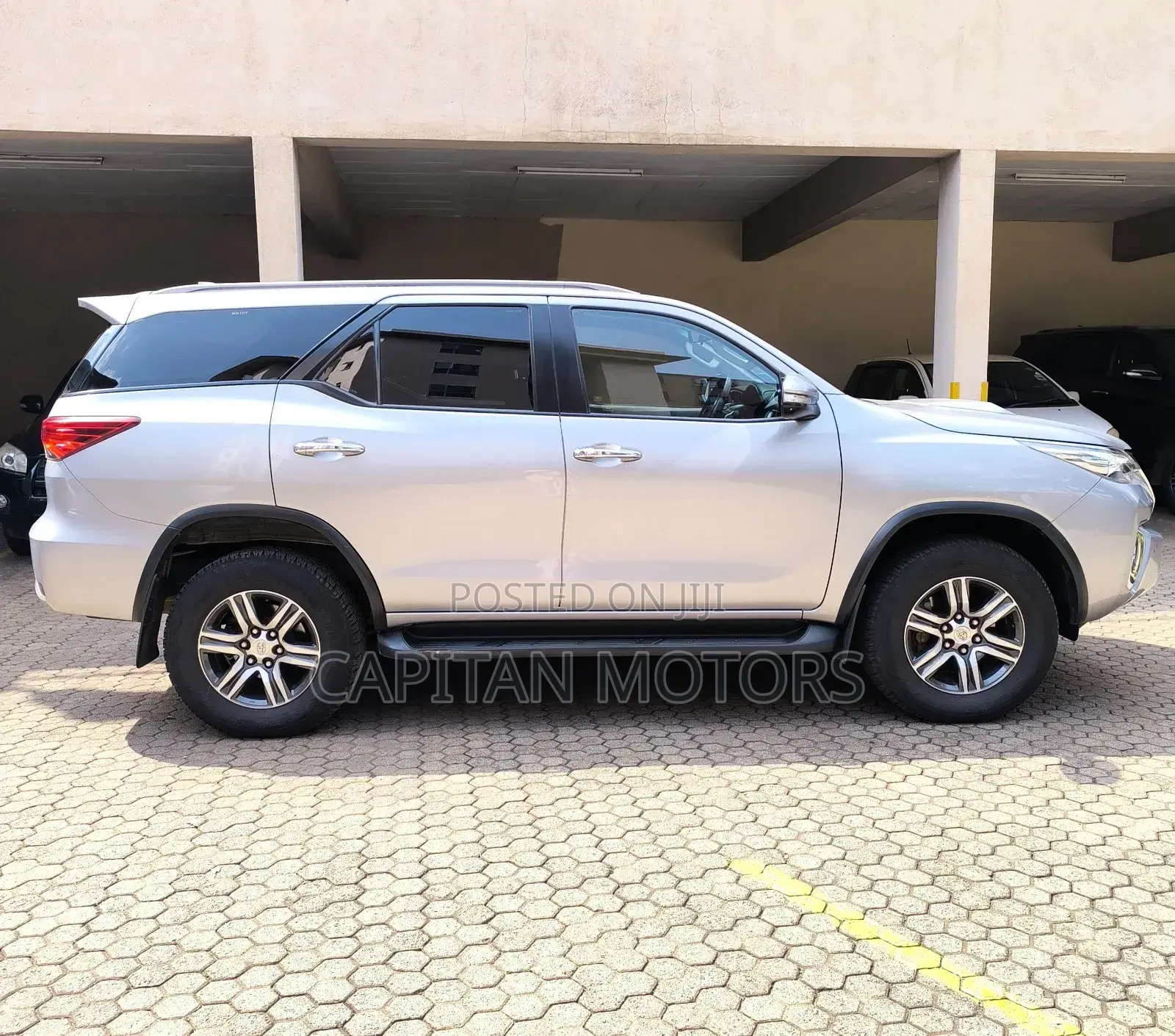 Toyota Fortuner 3.0 D Turbo AWD 2017 Silver