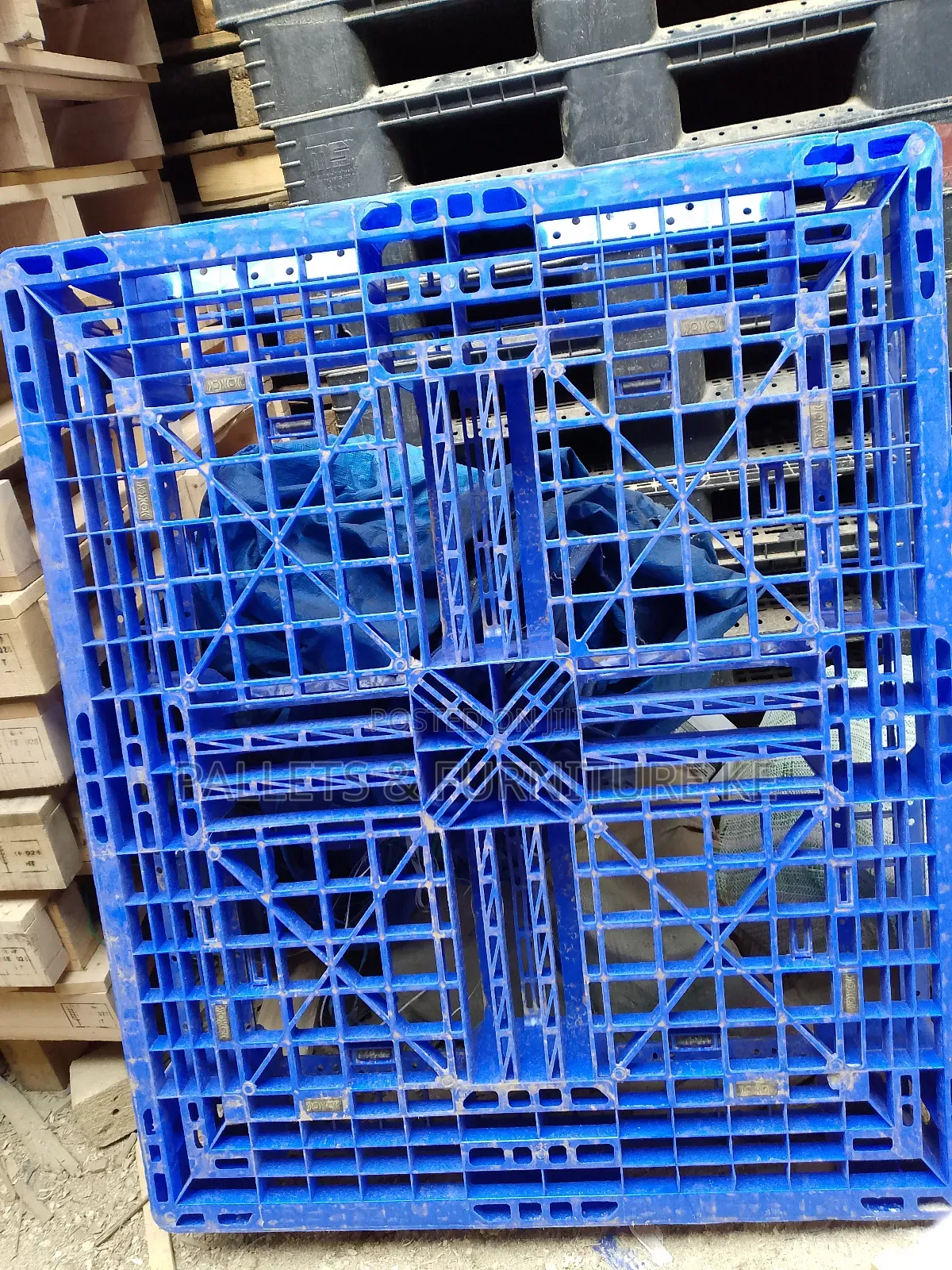 Strong And Durable Plastic Pallet