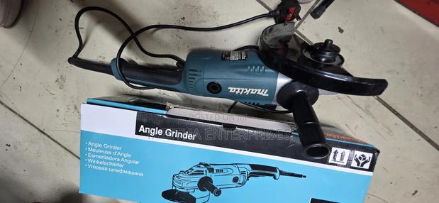 2200wts Angle Grinder Makita - main view