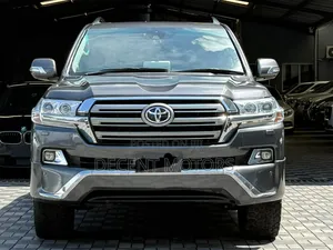 Toyota Land Cruiser 4.5 V8 DSL 2015 Gray