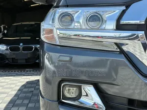 Toyota Land Cruiser 4.5 V8 DSL 2015 Gray