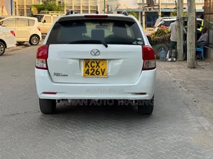 Toyota Corolla Fielder 1.5 Petrol FWD 2013 White