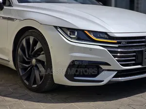 Volkswagen Arteon 2.0T SEL R-Line w/20 AWD 4MOTION 2019 White