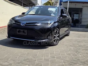 Toyota Corolla Fielder 1.5 Hybrid FWD 2019 Black