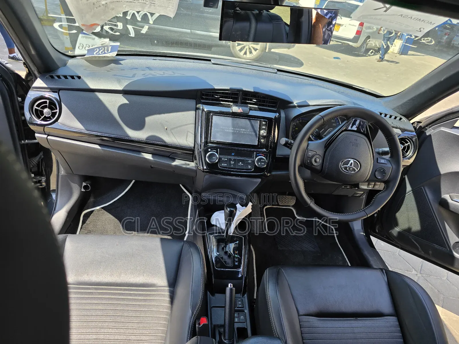 Toyota Corolla Fielder 1.5 Hybrid FWD 2019 Black