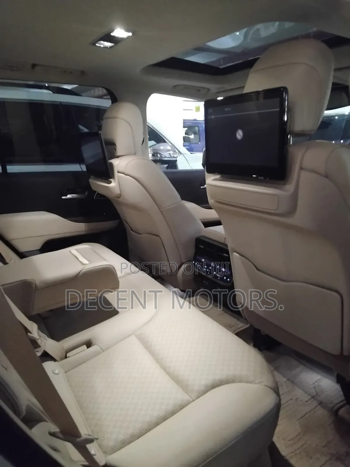 Toyota Land Cruiser 2023 White
