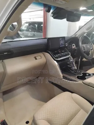 Toyota Land Cruiser 2023 White