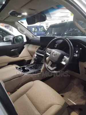 Toyota Land Cruiser 2023 White